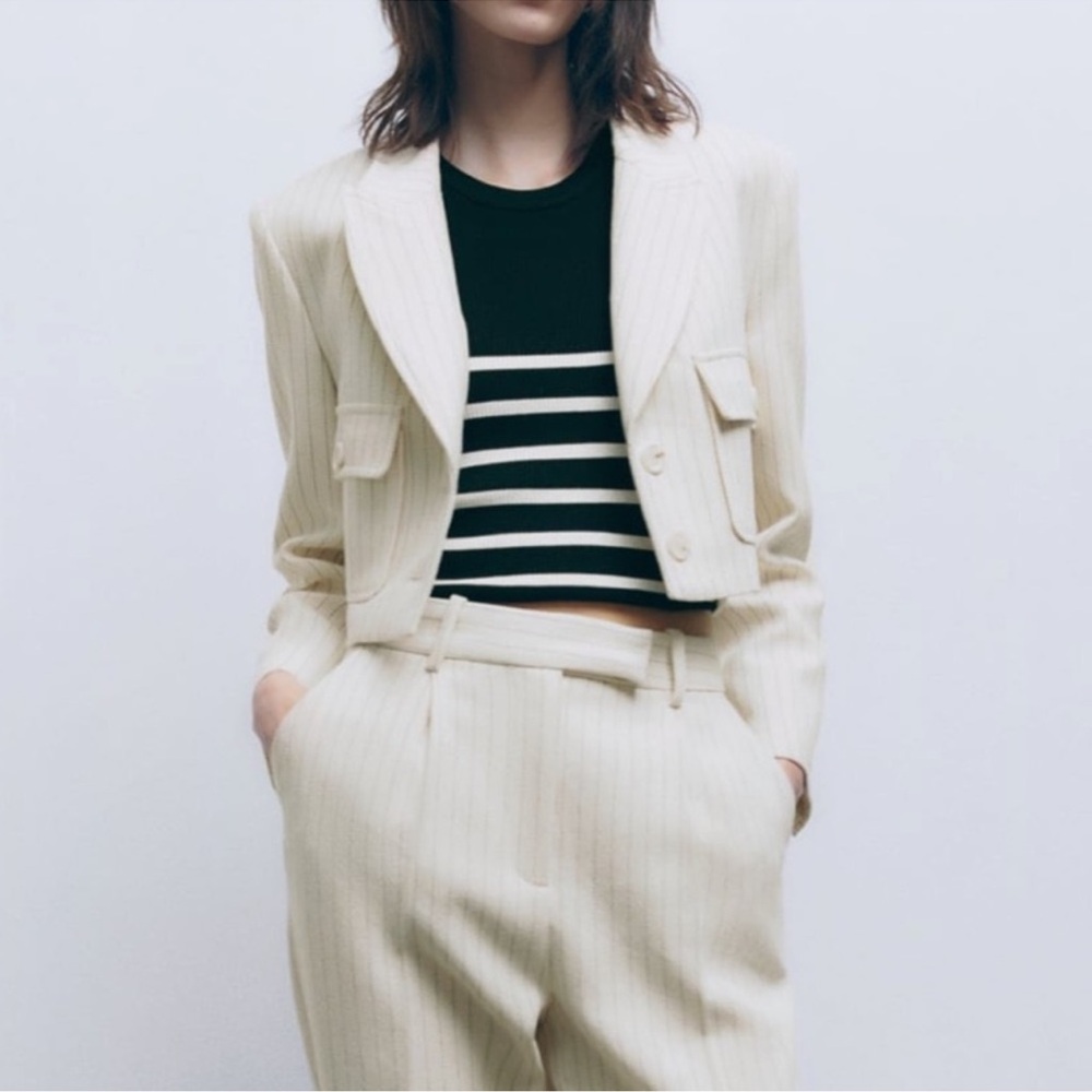 NWOT Zara Cropped Cream Pinstripe Women's Blazer - Picture 1 of 10